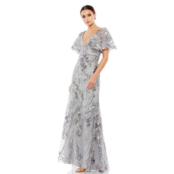NWT Mac Duggal Embellished V Neck Butterfly Sleeve Trumpet Gown Platinum 18 - Picture 1 of 10